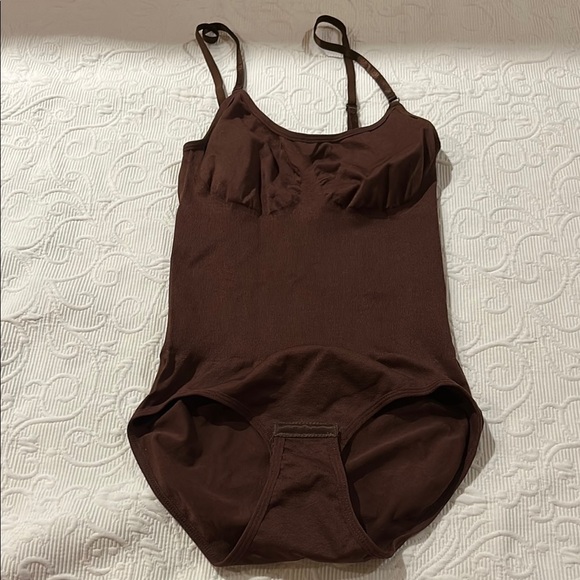 Brown Women's Intimate Shaper Bodysuit. Large. From TikTok NWOT - Picture 1 of 7